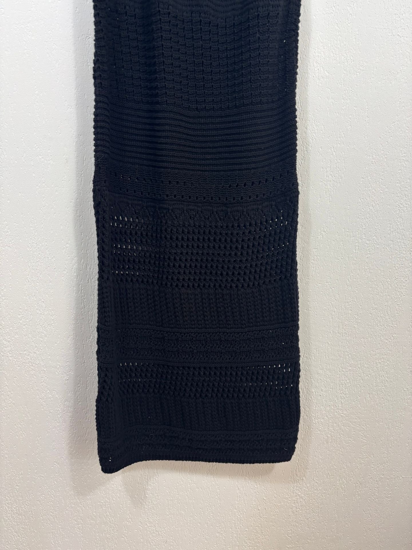 Robe longue Moeva en maille ajourée noire – Taille unique-3