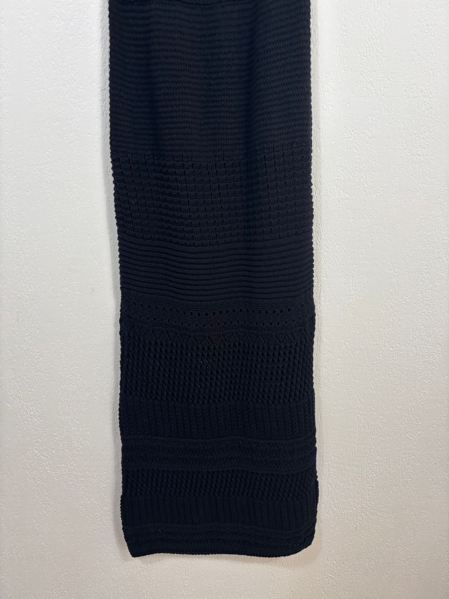 Robe longue Moeva en maille ajourée noire – Taille unique-7