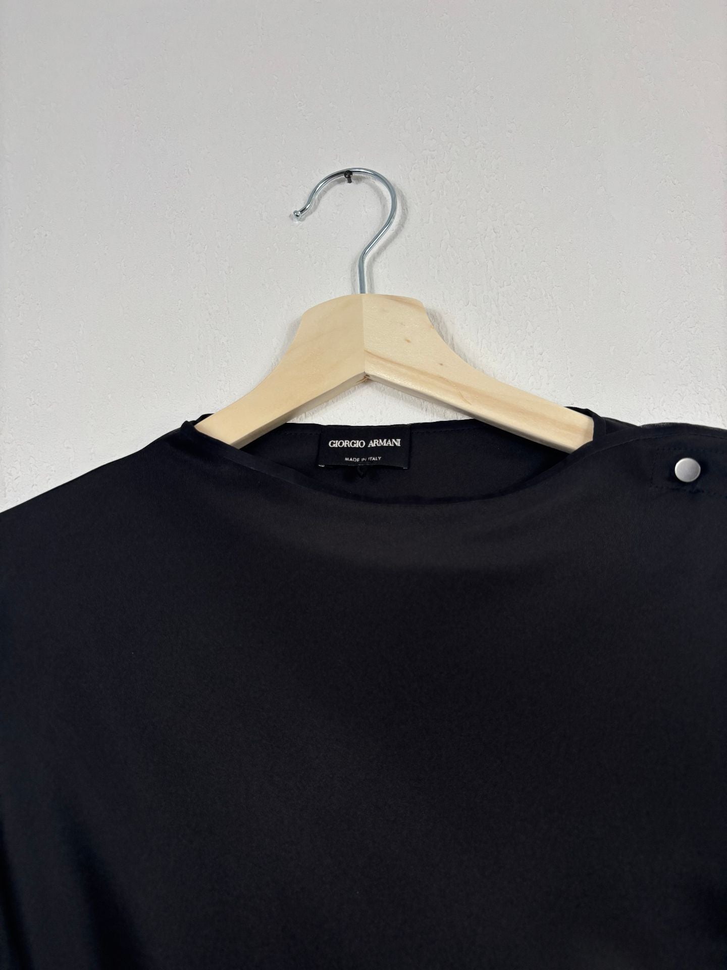 Robe longue Giorgio Armani en satin de soie noir – T.L-5