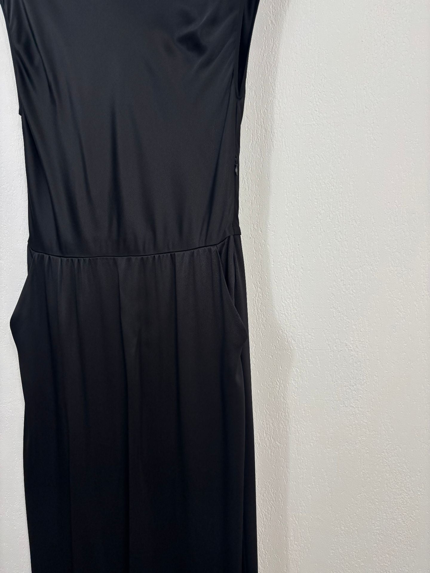 Robe longue Giorgio Armani en satin de soie noir – T.L-6