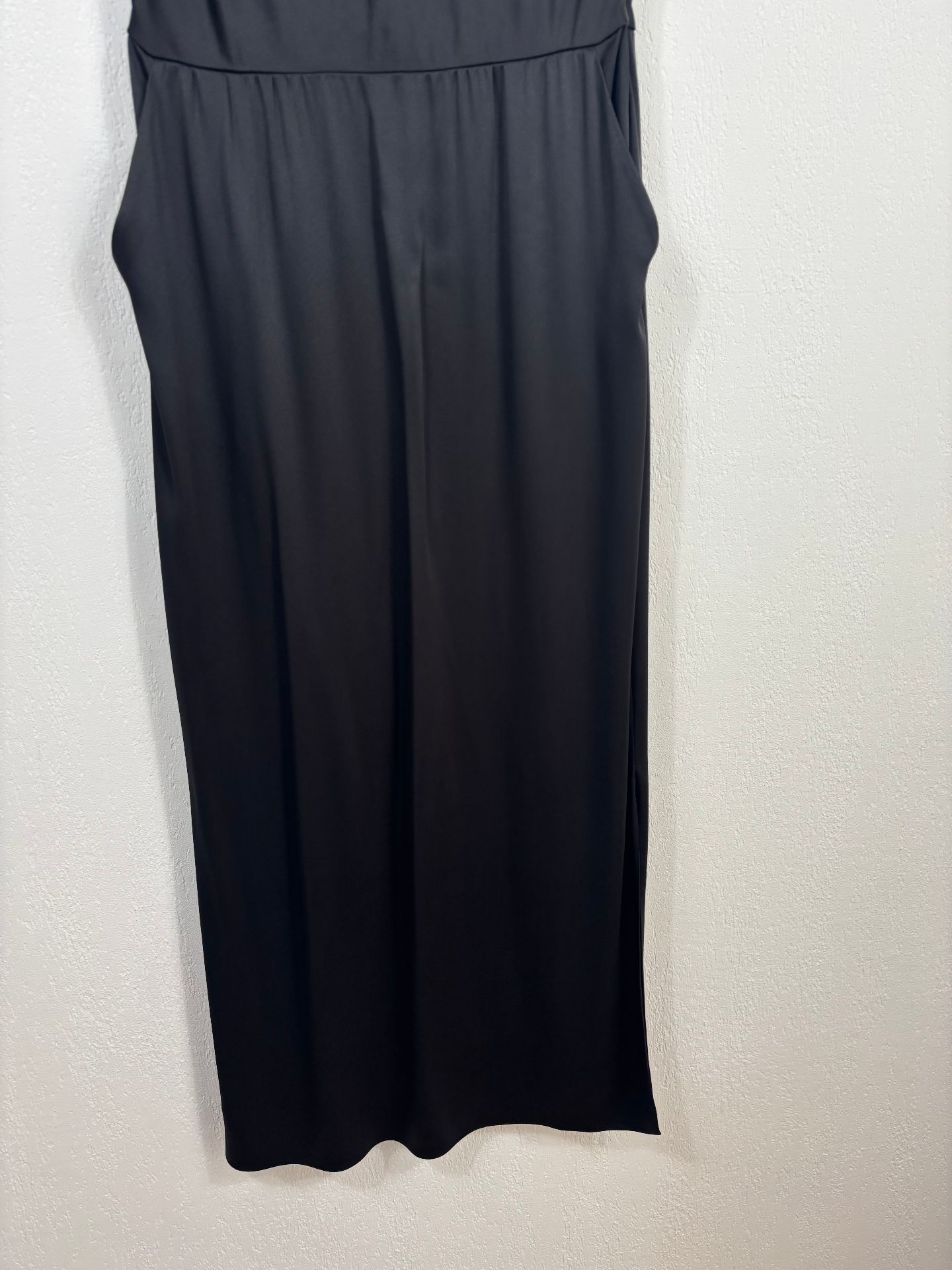 Robe longue Giorgio Armani en satin de soie noir – T.L-7