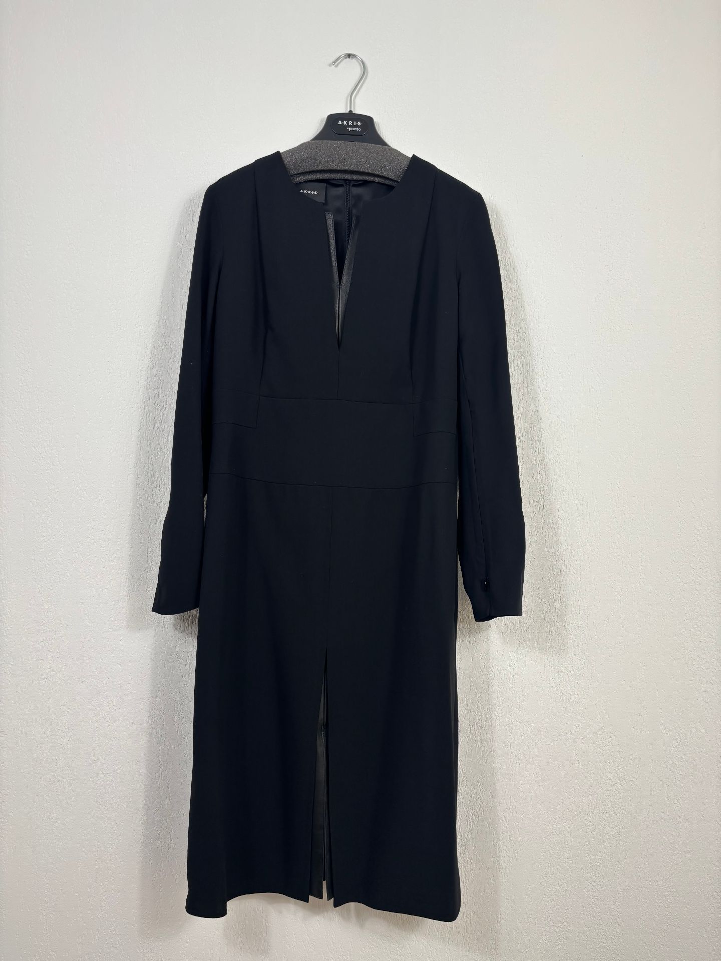 Robe midi noire à plastron cuir – Akris – Taille 40-2