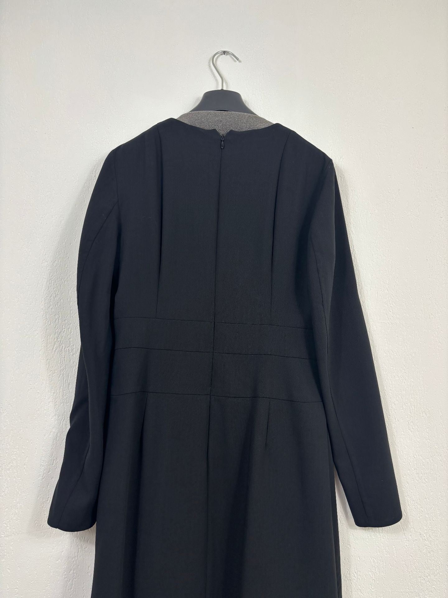 Robe midi noire à plastron cuir – Akris – Taille 40-12