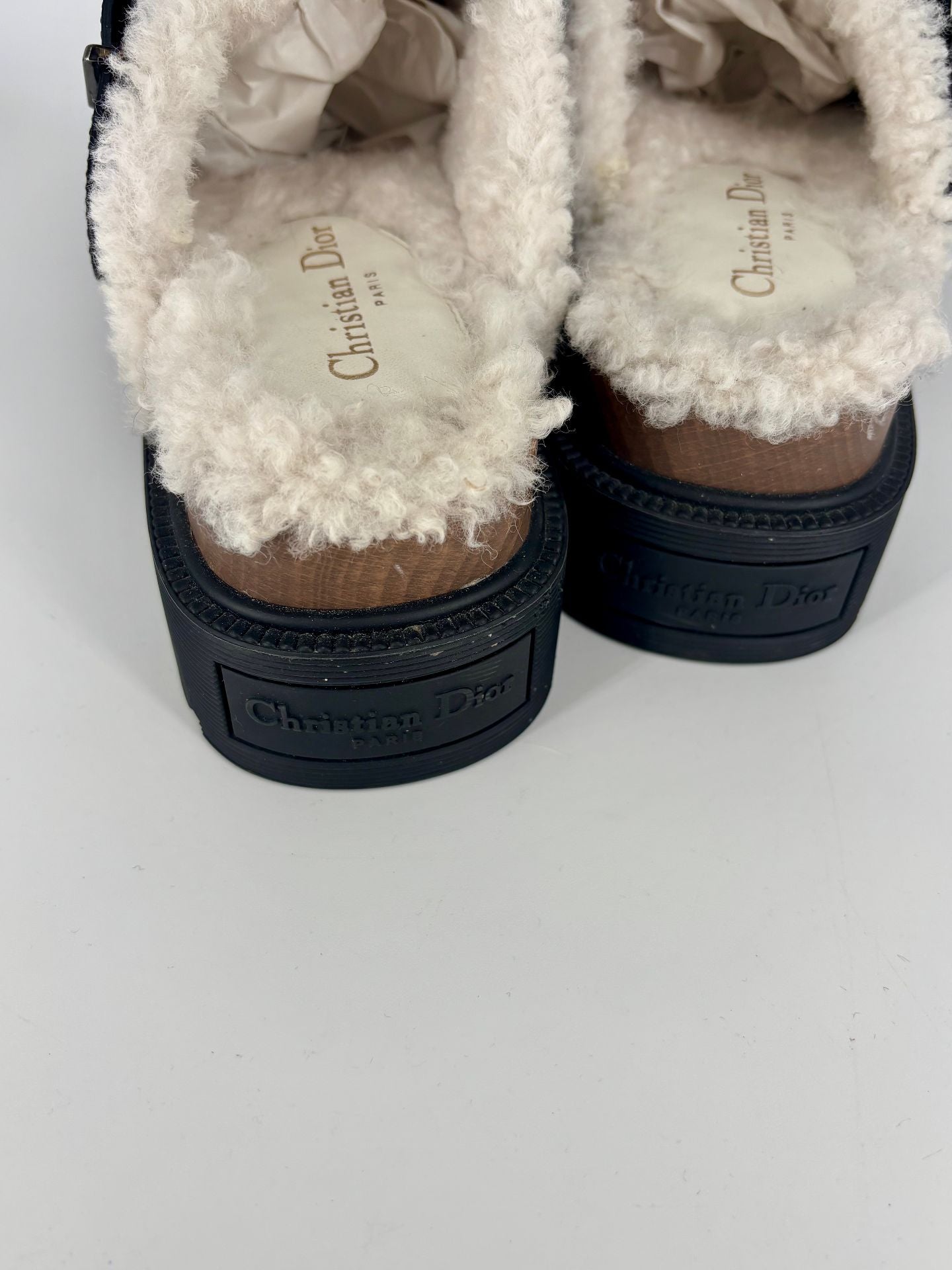 Dior Diorquake Black Fur-Lined Leather Clogs – Dior – Size 39-8