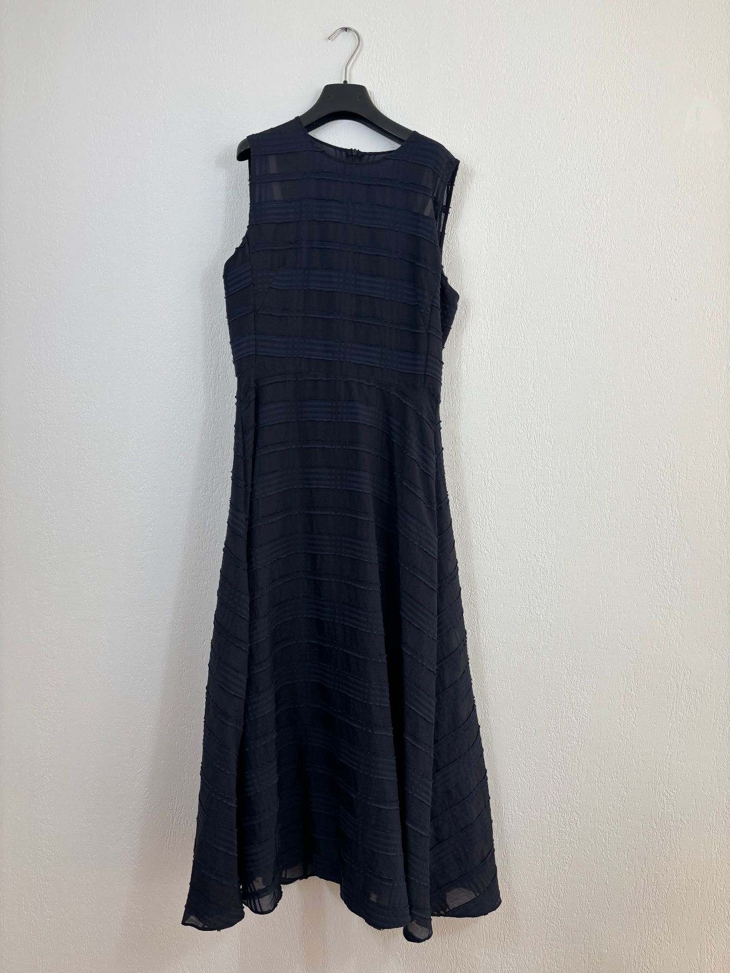 Robe midi en voile texturé bleu marine – Akris – Taille 38-2