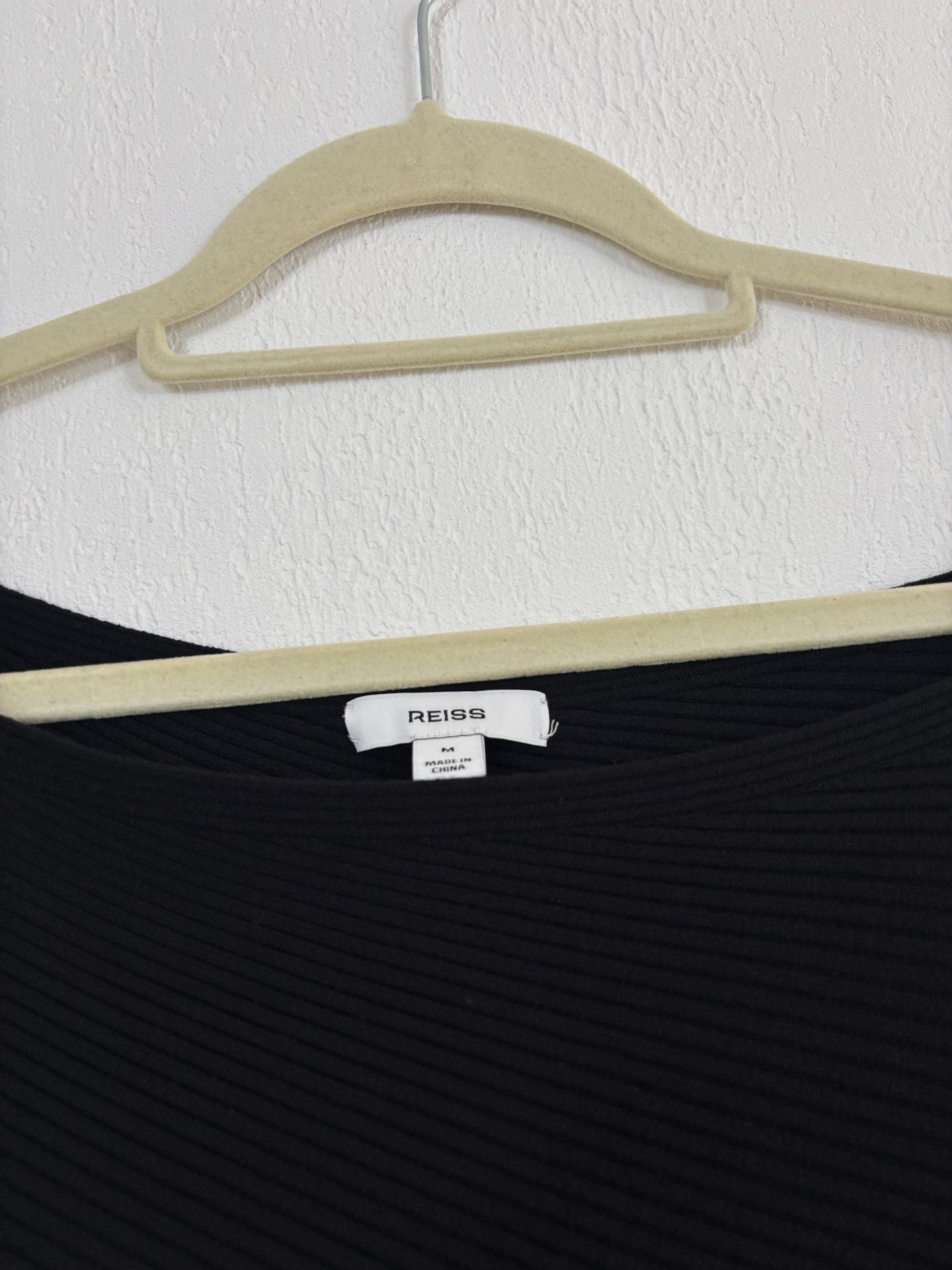 Robe en maille côtelée noire à manches chauve-souris – Reiss – Taille M-5