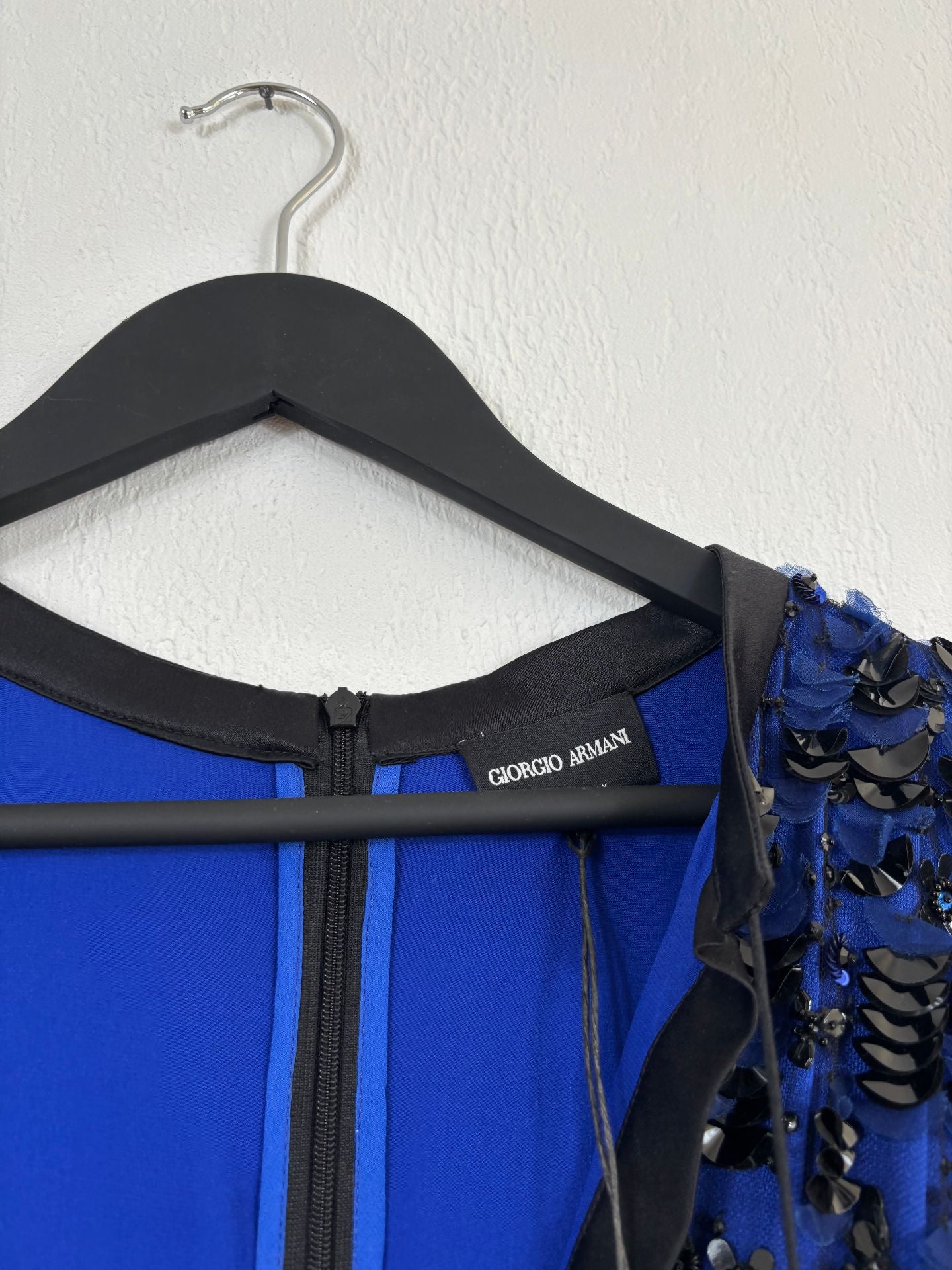 Robe longue soie bleu roi tulle rebrodé main – Giorgio Armani – Taille 42-5