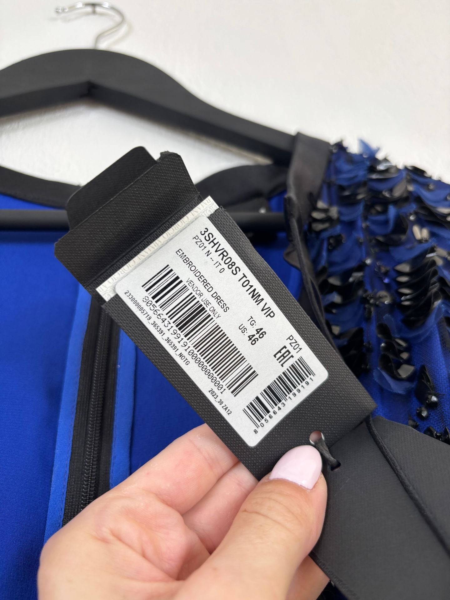 Robe longue soie bleu roi tulle rebrodé main – Giorgio Armani – Taille 42-6