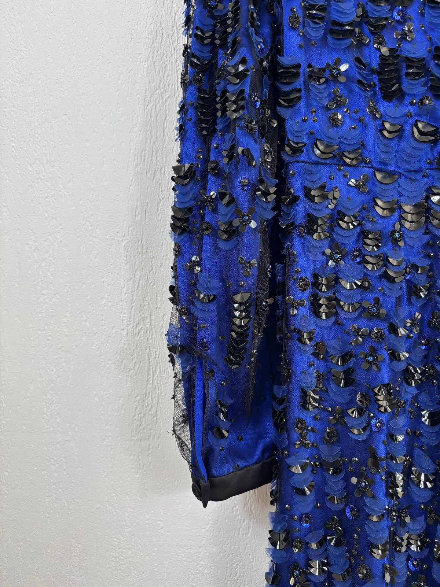 Robe longue soie bleu roi tulle rebrodé main – Giorgio Armani – Taille 42-14