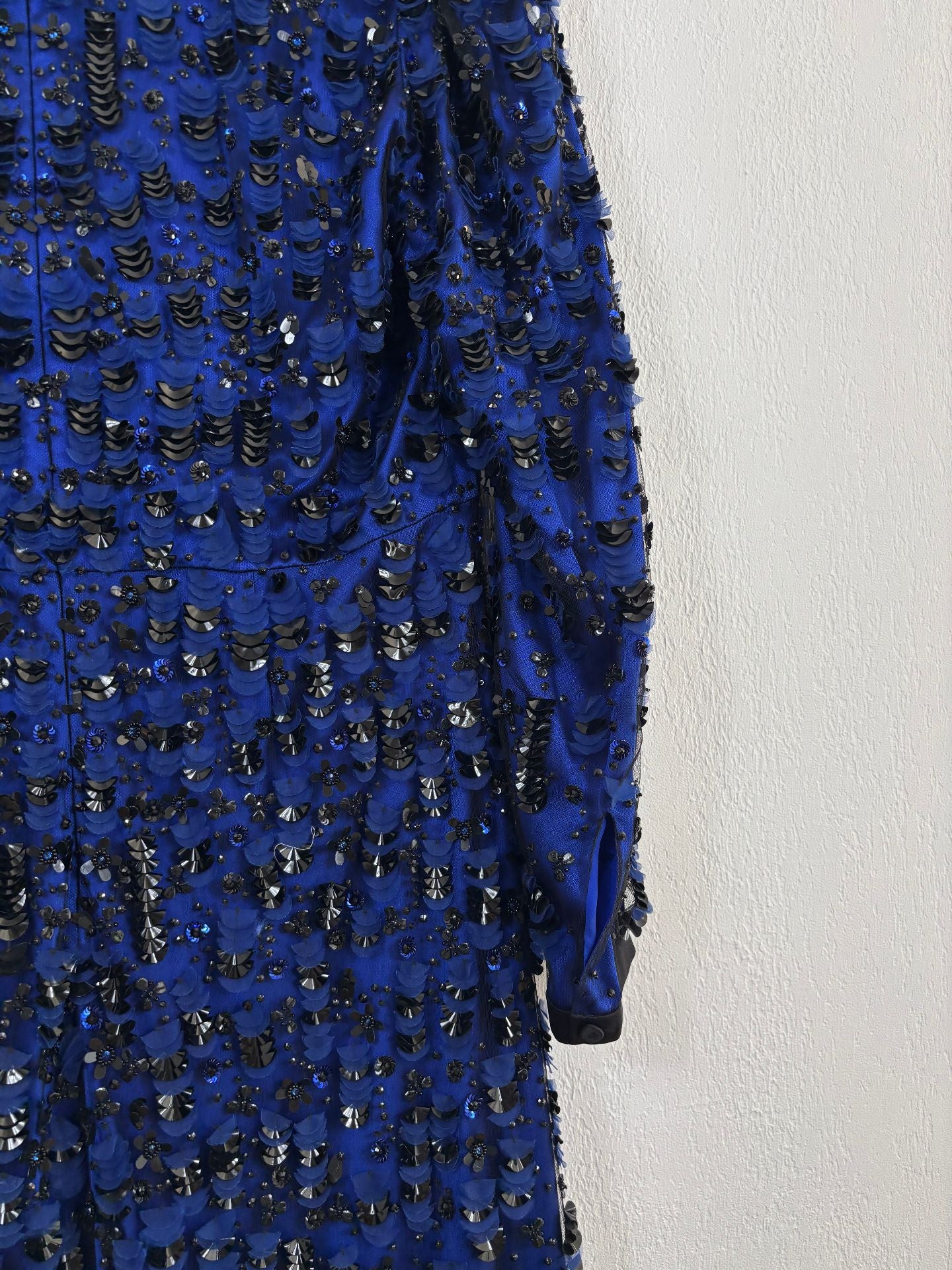 Robe longue soie bleu roi tulle rebrodé main – Giorgio Armani – Taille 42-15