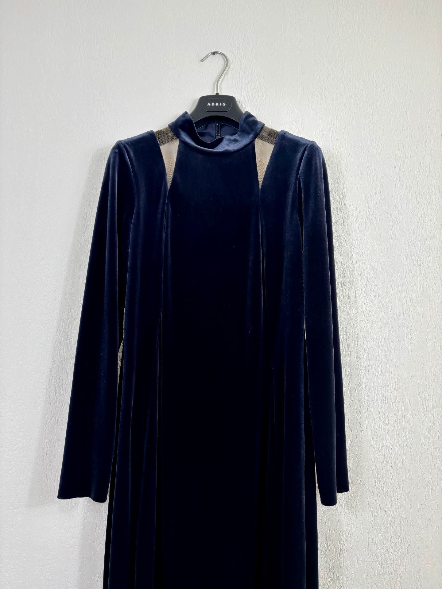 Robe longue velours mockneck 100 ans épaules mesh – Akris – Taille 40-3