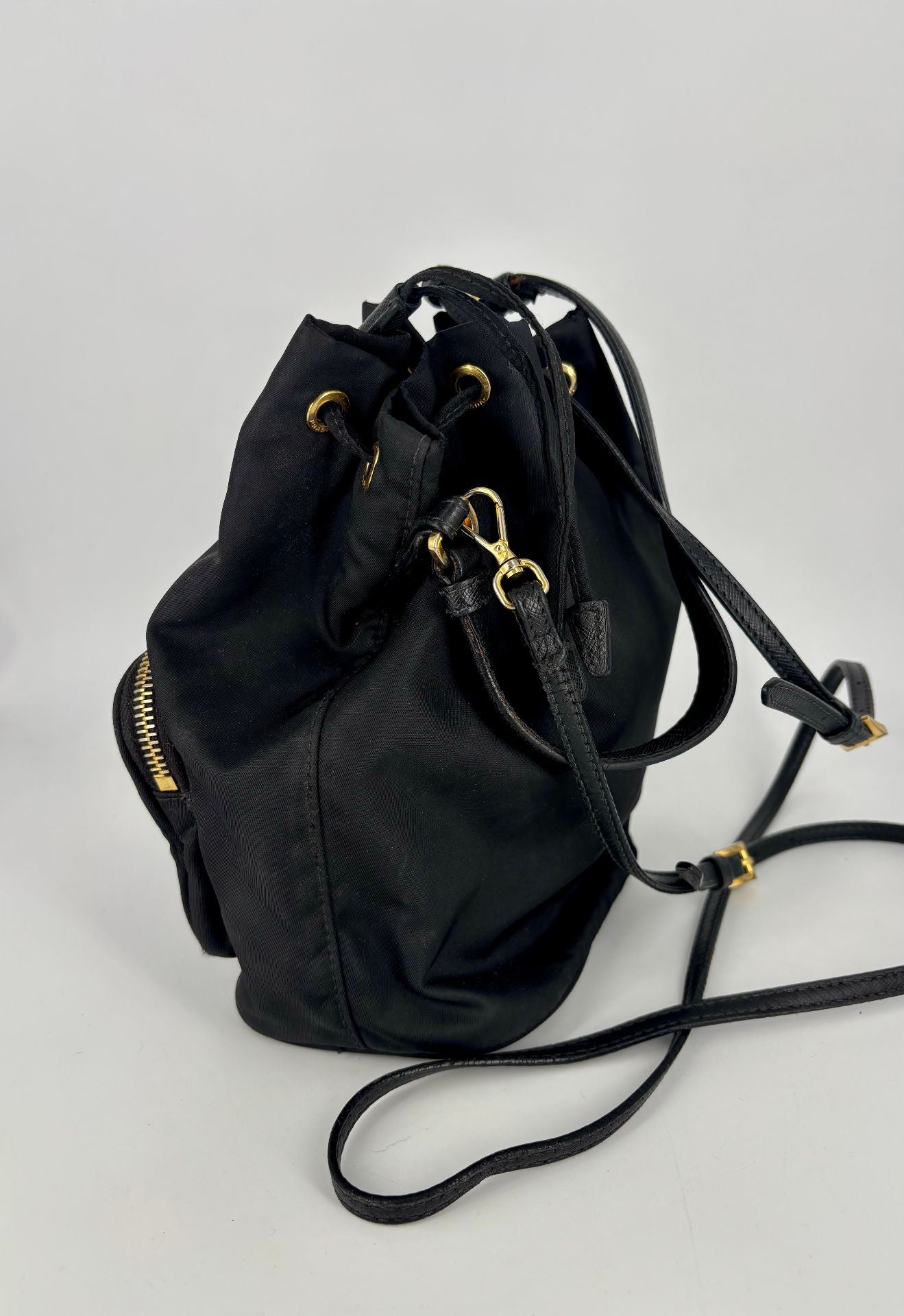 Sac seau Prada Duo en Re-Nylon noir-3