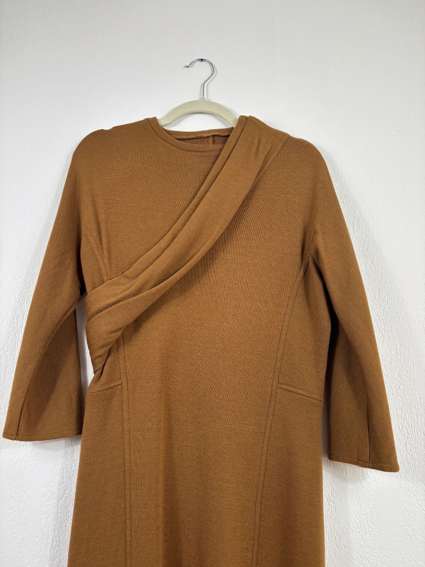 Robe longue drapée en maille marron – Taille L-3