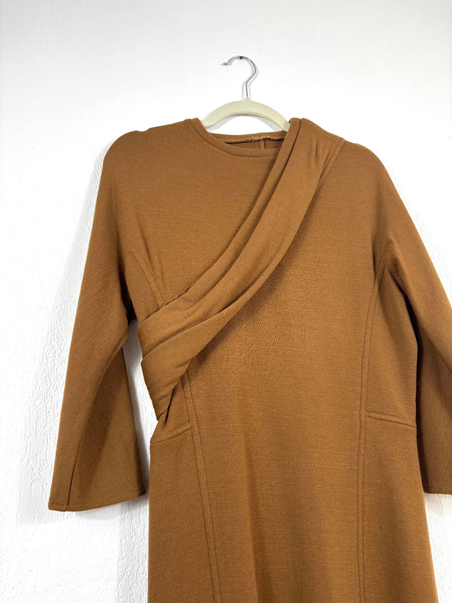 Robe longue drapée en maille marron – Taille L-5