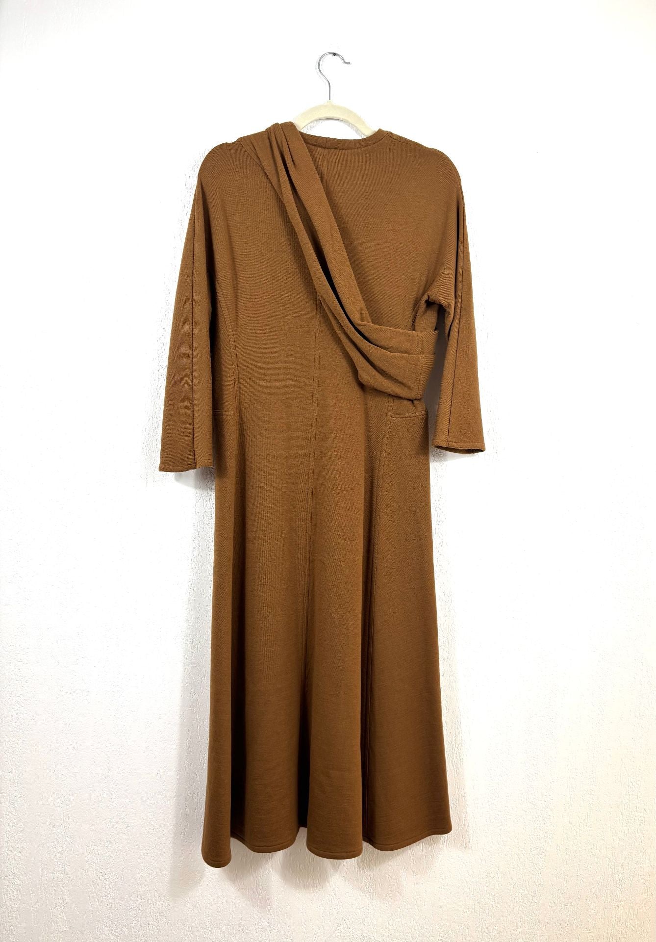 Robe longue drapée en maille marron – Taille L-6