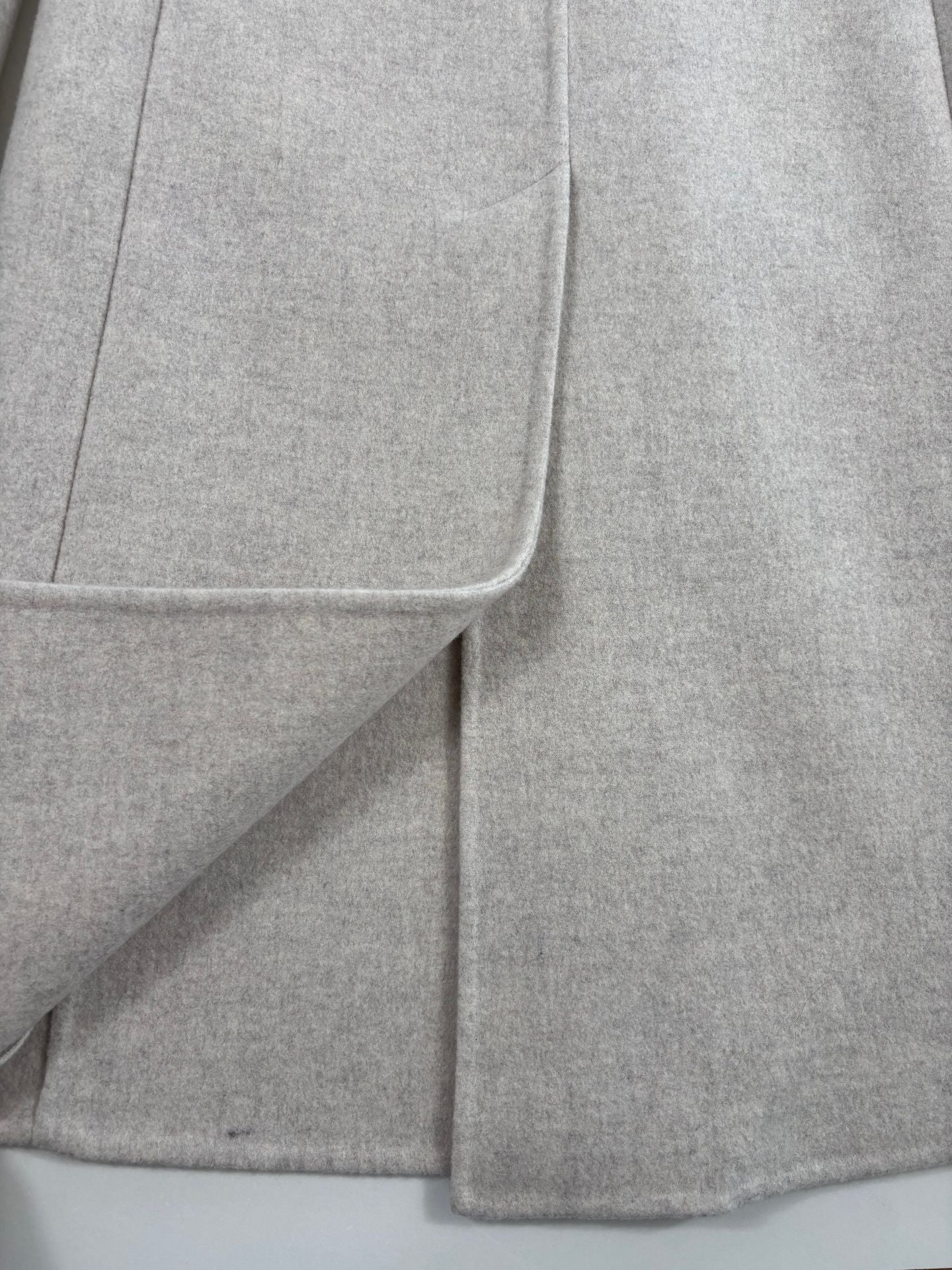 Manteau long en laine gris chiné – Akris – Taille 42-10