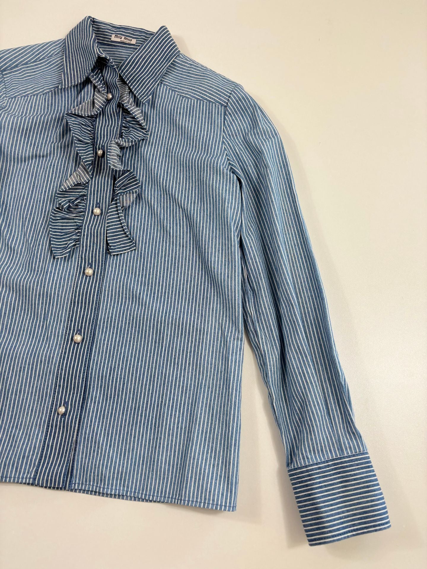 Chemise en popeline de coton rayée à volants – Miu Miu – Taille 38-4