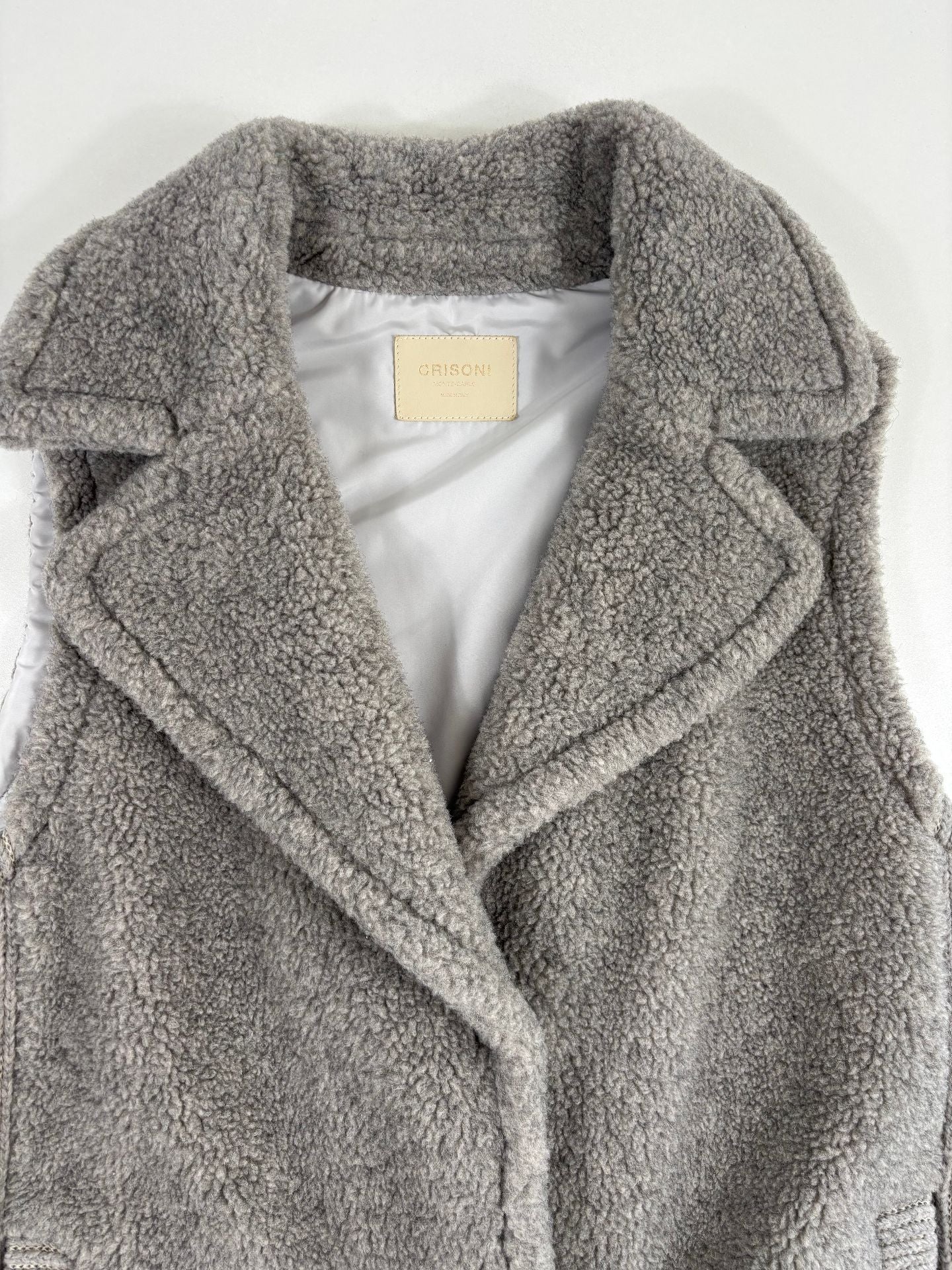 Manteau sans manches en laine bouclée taupe – Crisoni – Taille L-5
