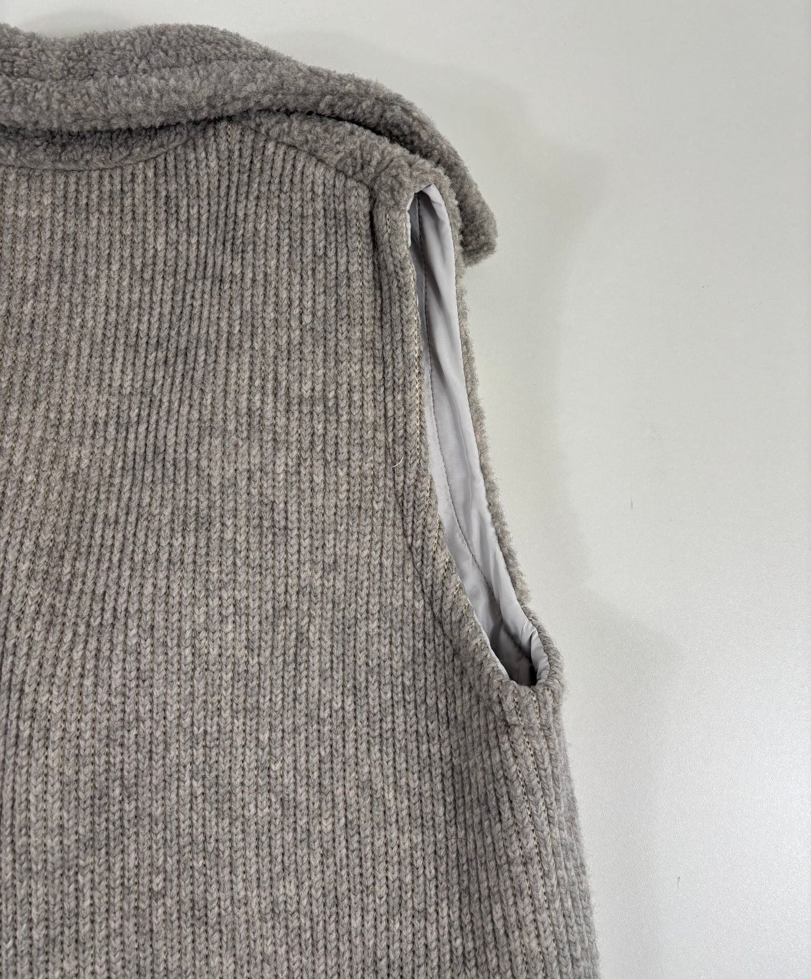 Manteau sans manches en laine bouclée taupe – Crisoni – Taille L-7