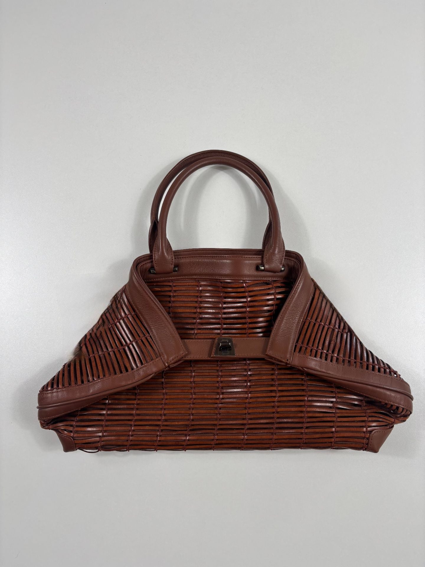 Sac Akris Allega cuir tressé marron quincaillerie gun metal-6