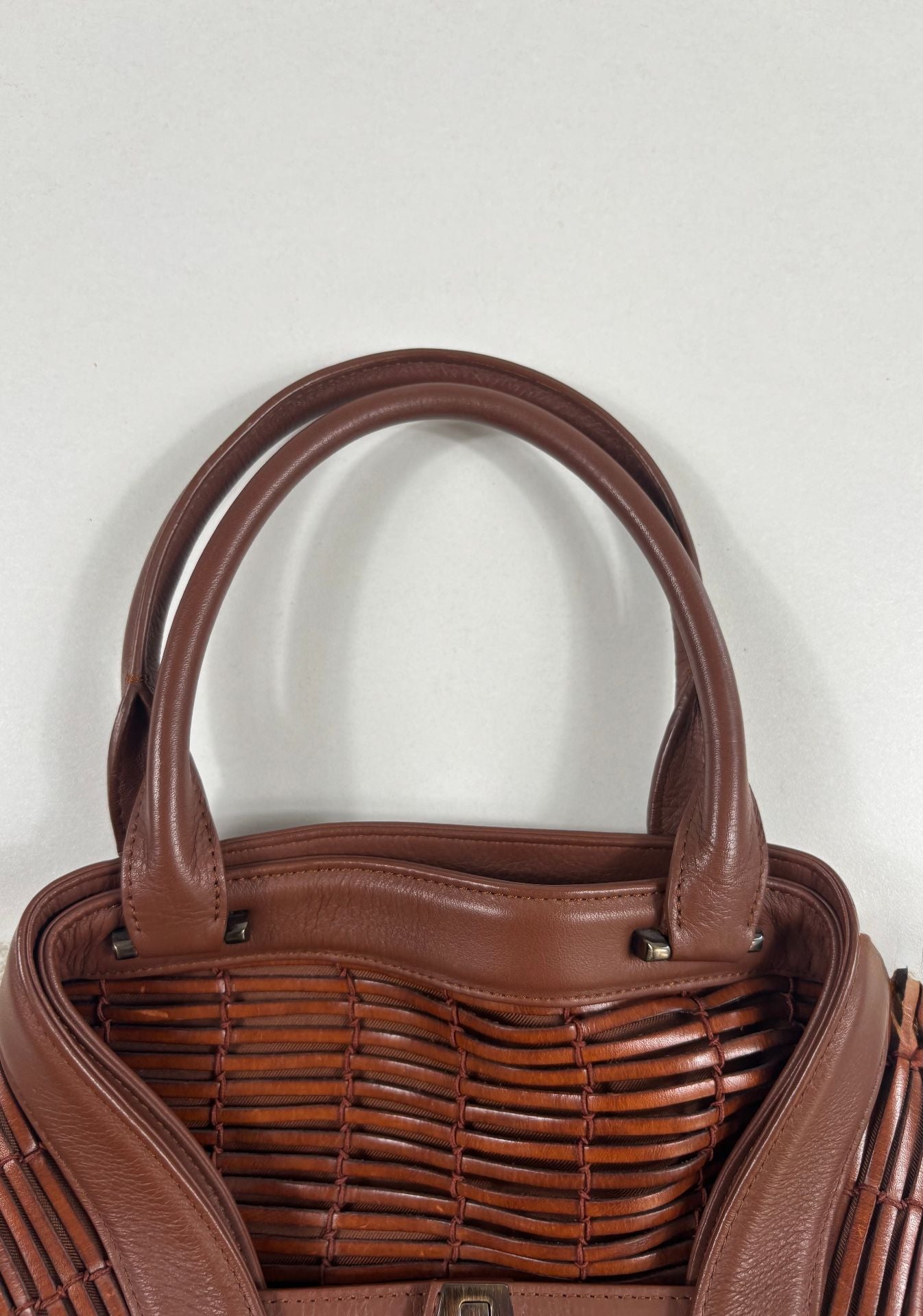 Sac Akris Allega cuir tressé marron quincaillerie gun metal-5