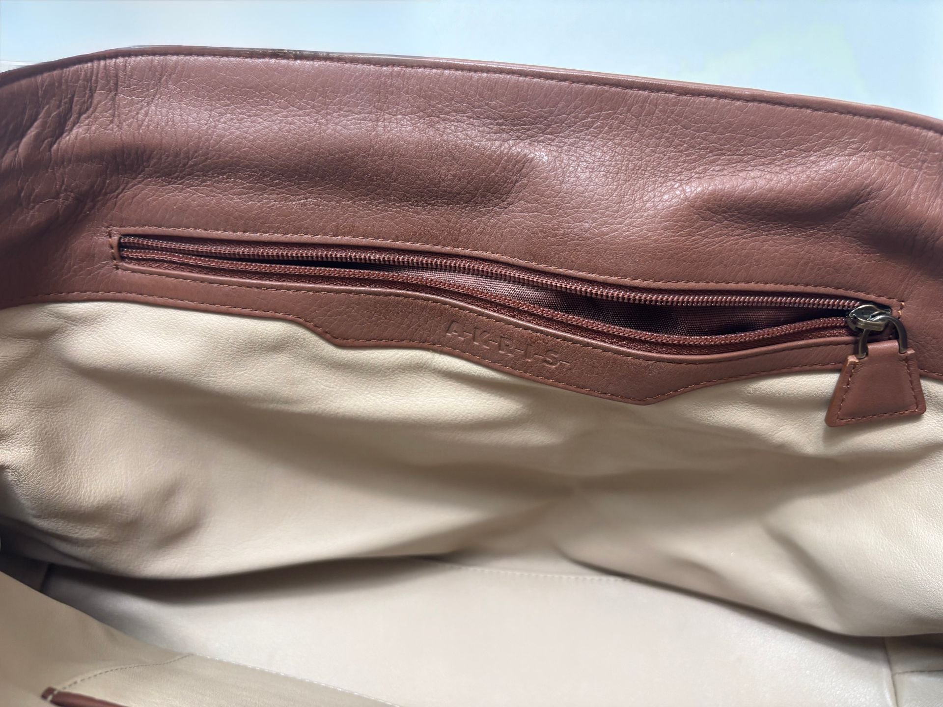 Sac Akris Allega cuir tressé marron quincaillerie gun metal-11