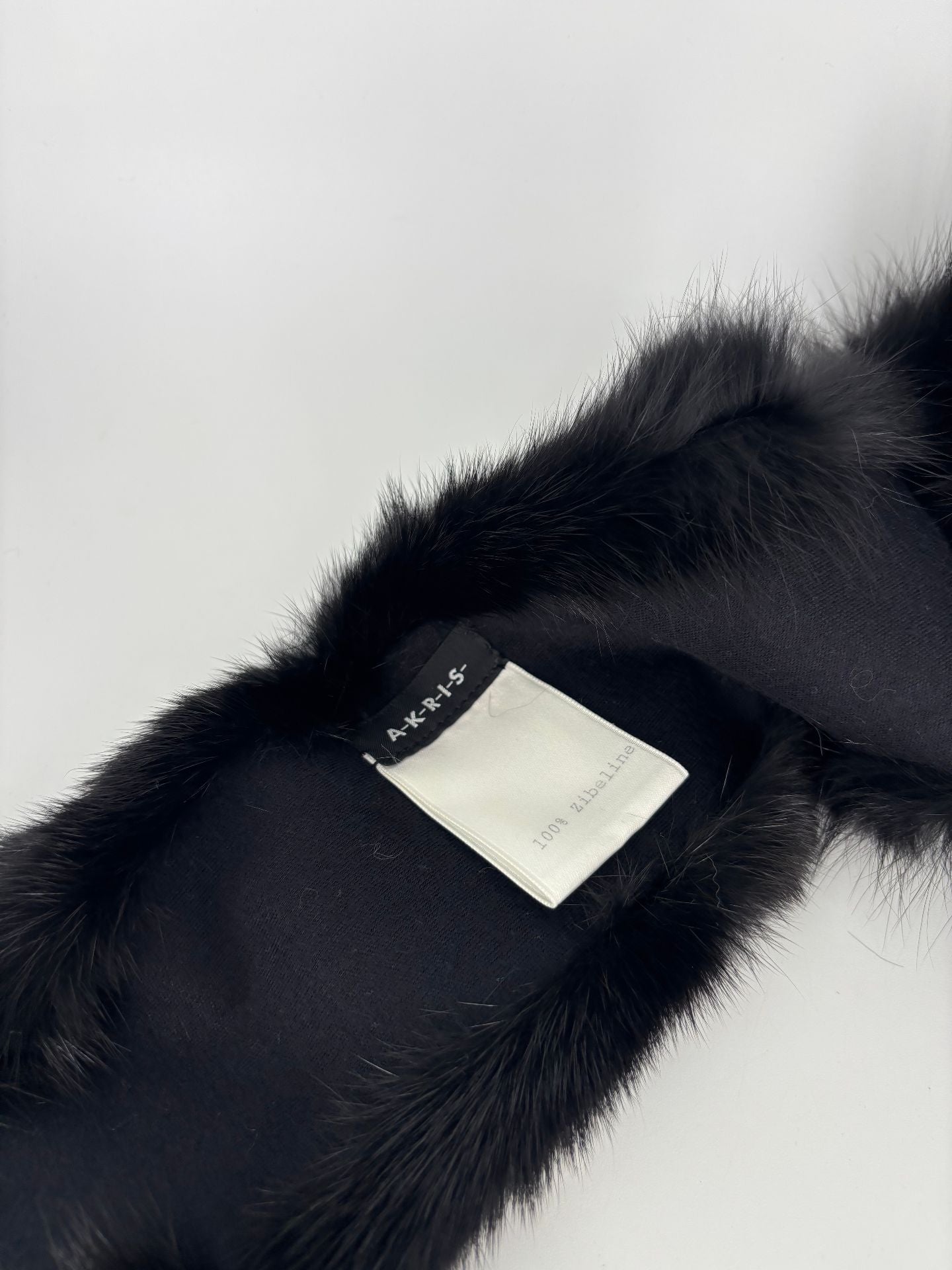Écharpe Akris 100% zibeline noire – Fourrure de martre zibeline véritable-3