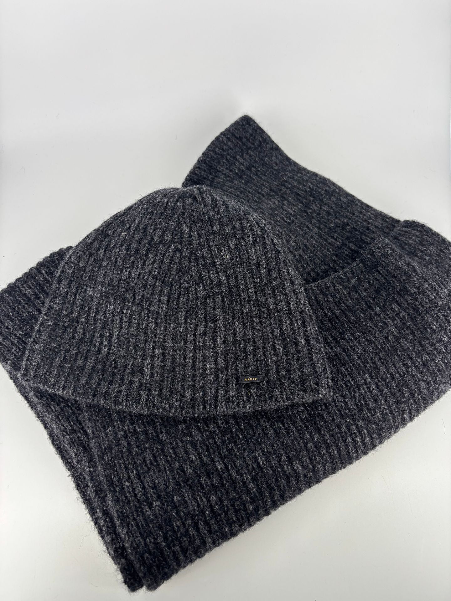 Ensemble Akris - Bonnet et écharpe en cachemire gris anthracite-5