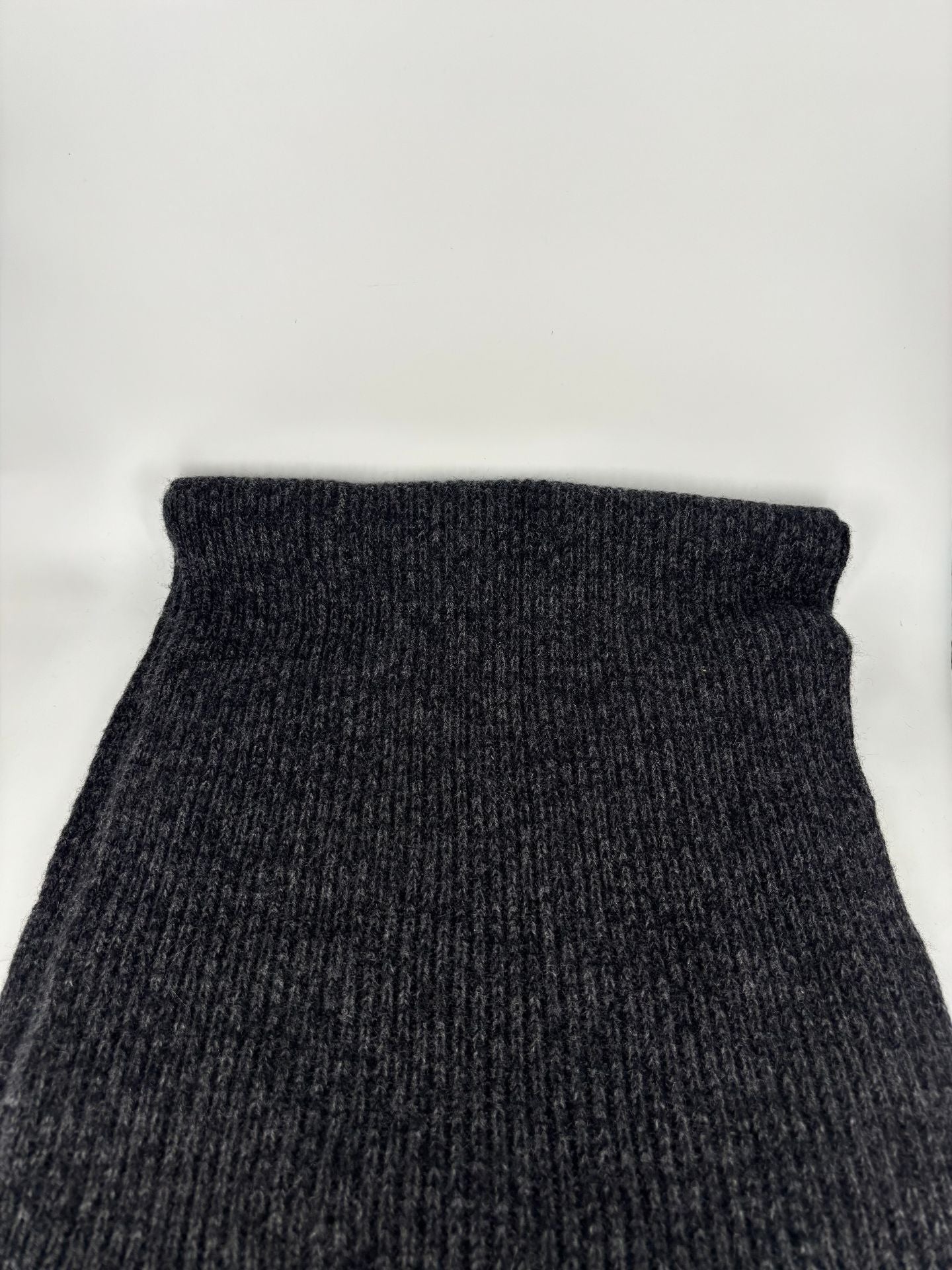 Ensemble Akris - Bonnet et écharpe en cachemire gris anthracite-9