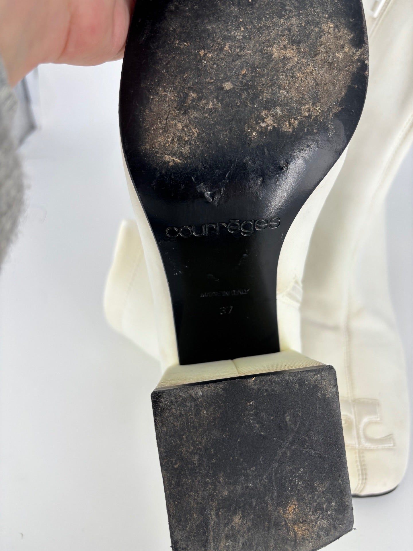 Bottines en cuir blanc à logo AC – Courrèges – T. 37-7