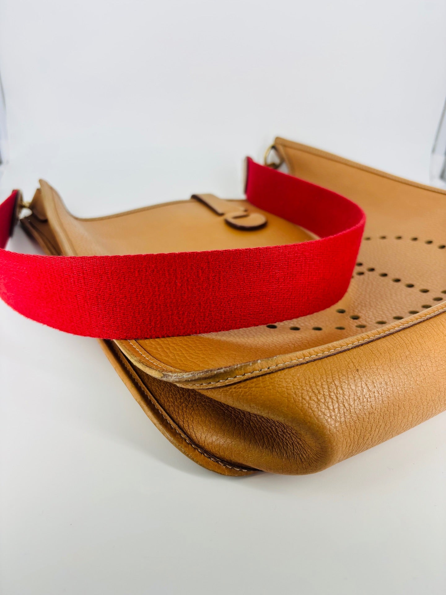 Evelyne 29 Bag in Gold Ardenne Cowhide – Hermès – 1994-12