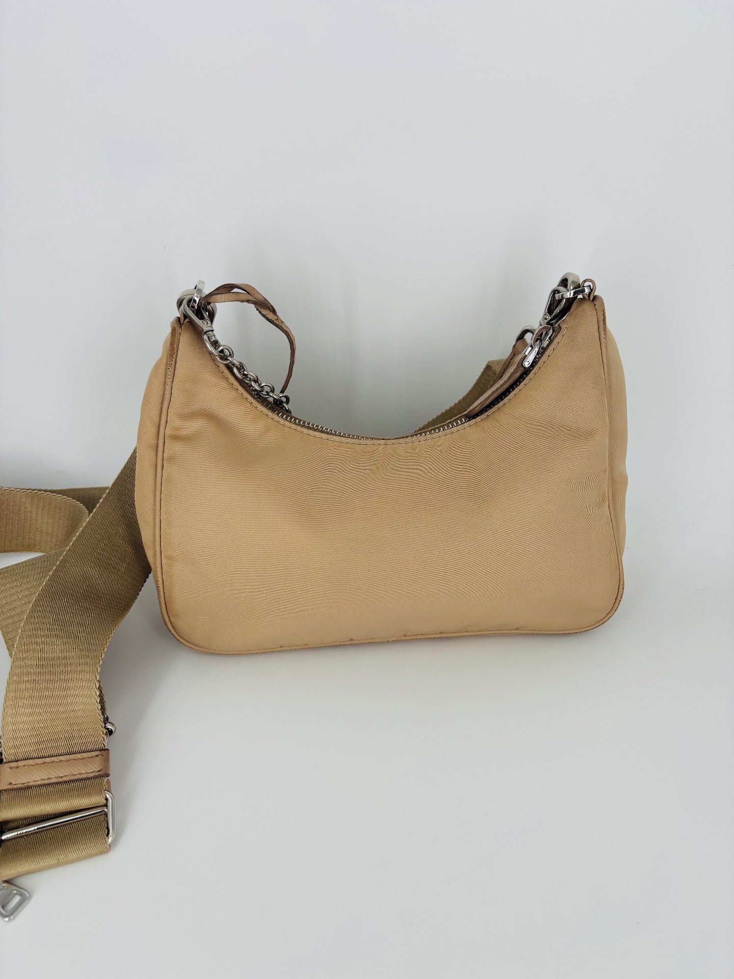 Prada Re-Edition 2005 Beige Nylon Bag-11
