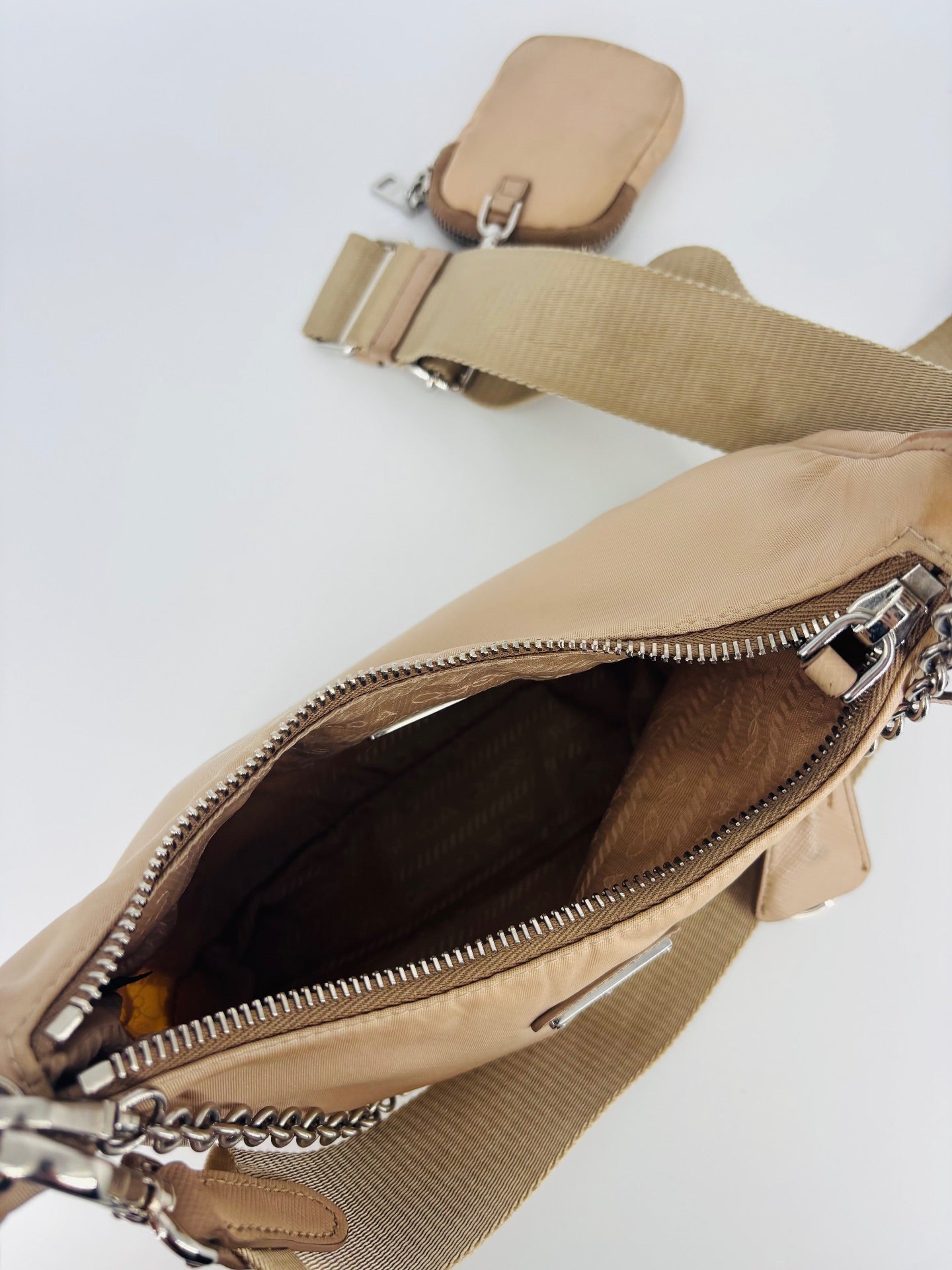 Prada Re-Edition 2005 Beige Nylon Bag-13