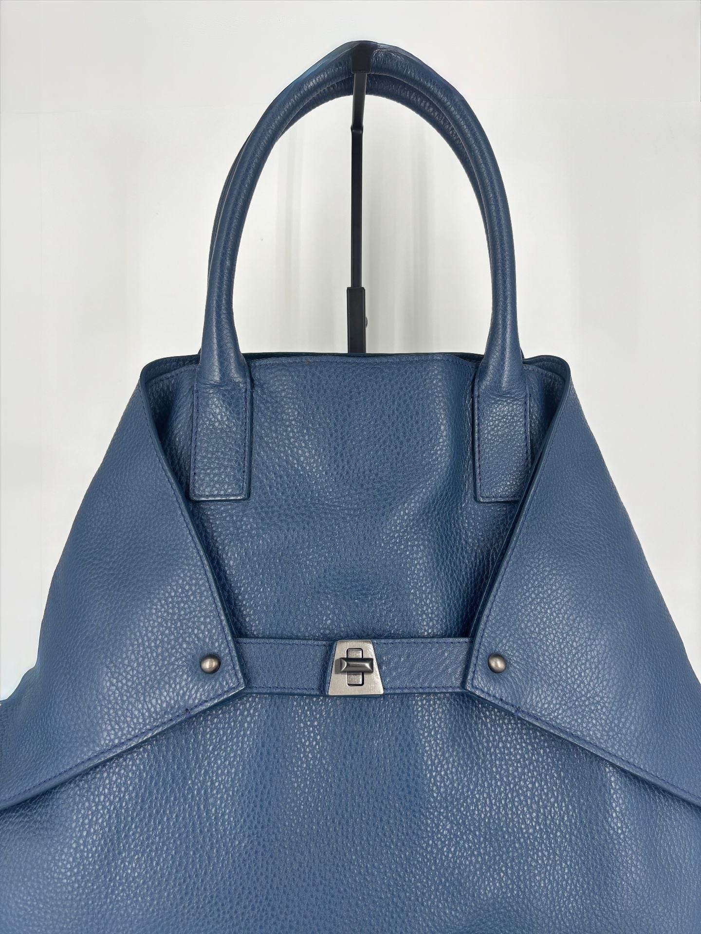 Sac Akris Ai Top Handle Tote cuir Cervo bleu ardoise-3