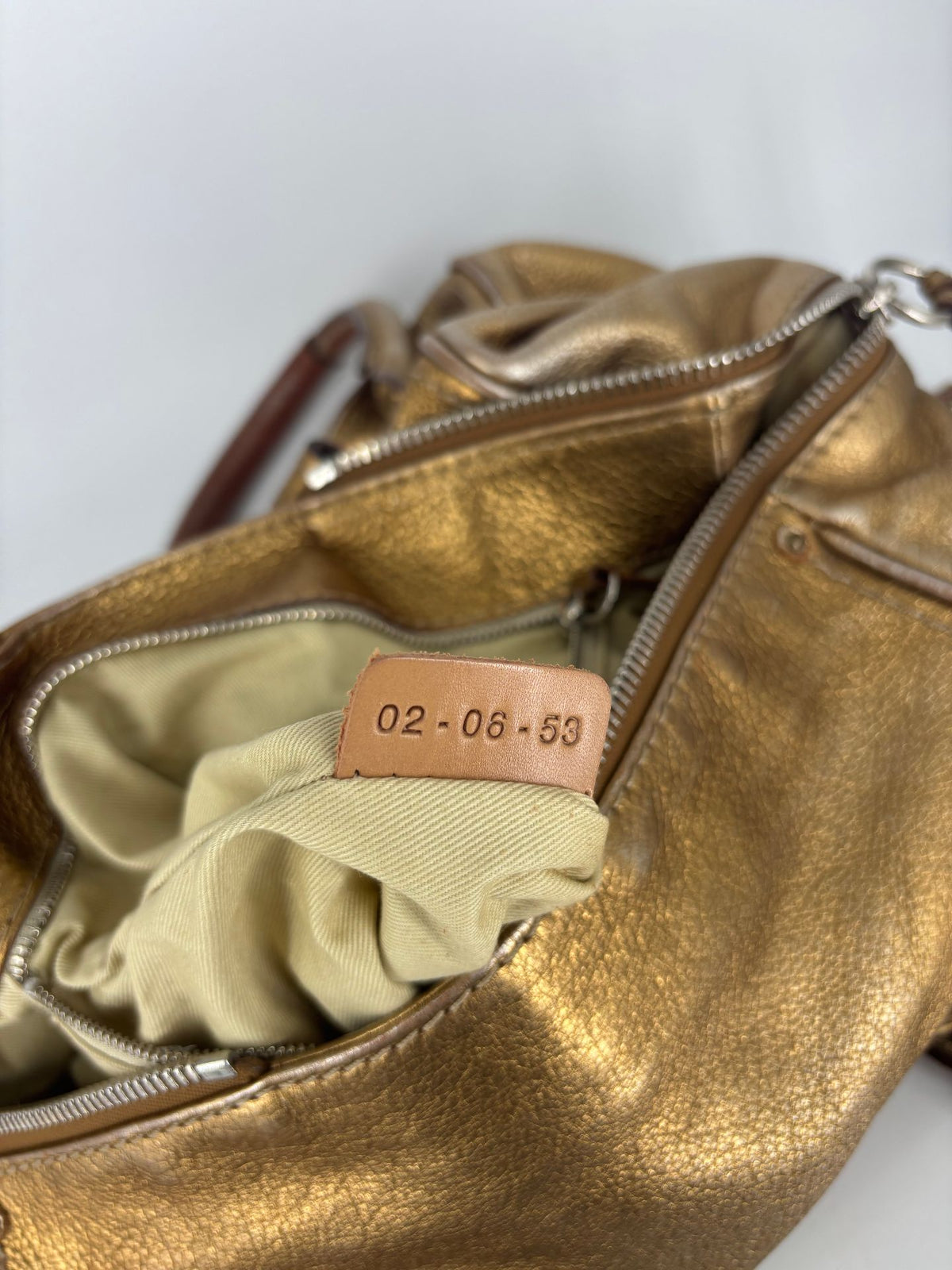 Chloé – Sac Paddington grand modèle en cuir doré bronze-17