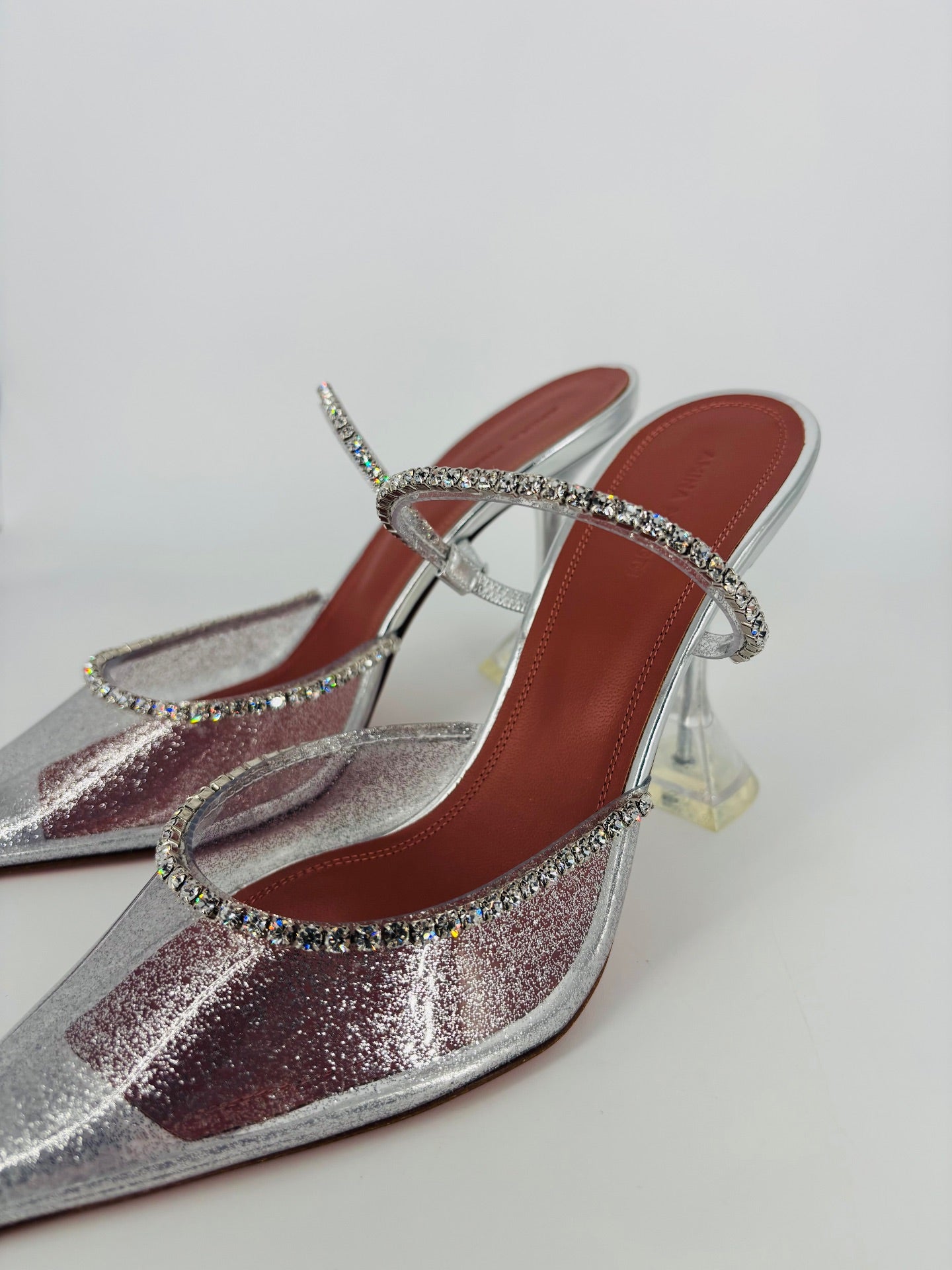 Mules Gilda pailletées strass – Amina Muaddi – T. 39,5-4