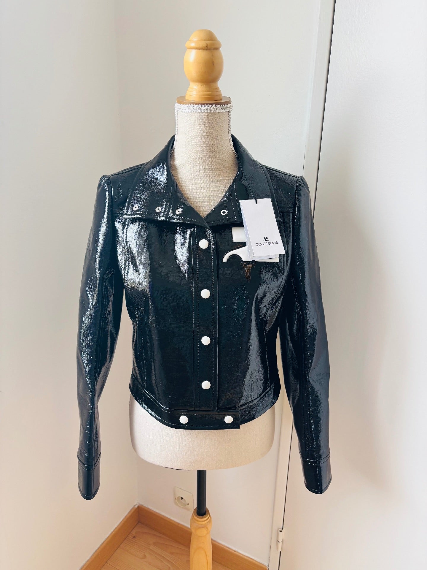 Black vinyl reissued jacket – Courrèges – Size 40-4