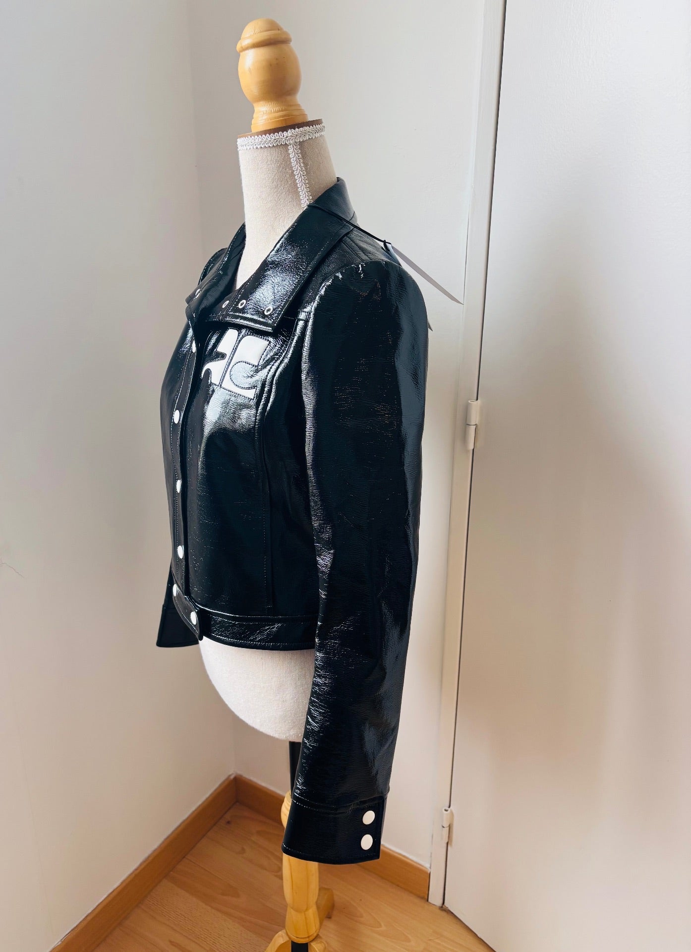 Black vinyl reissued jacket – Courrèges – Size 40-6