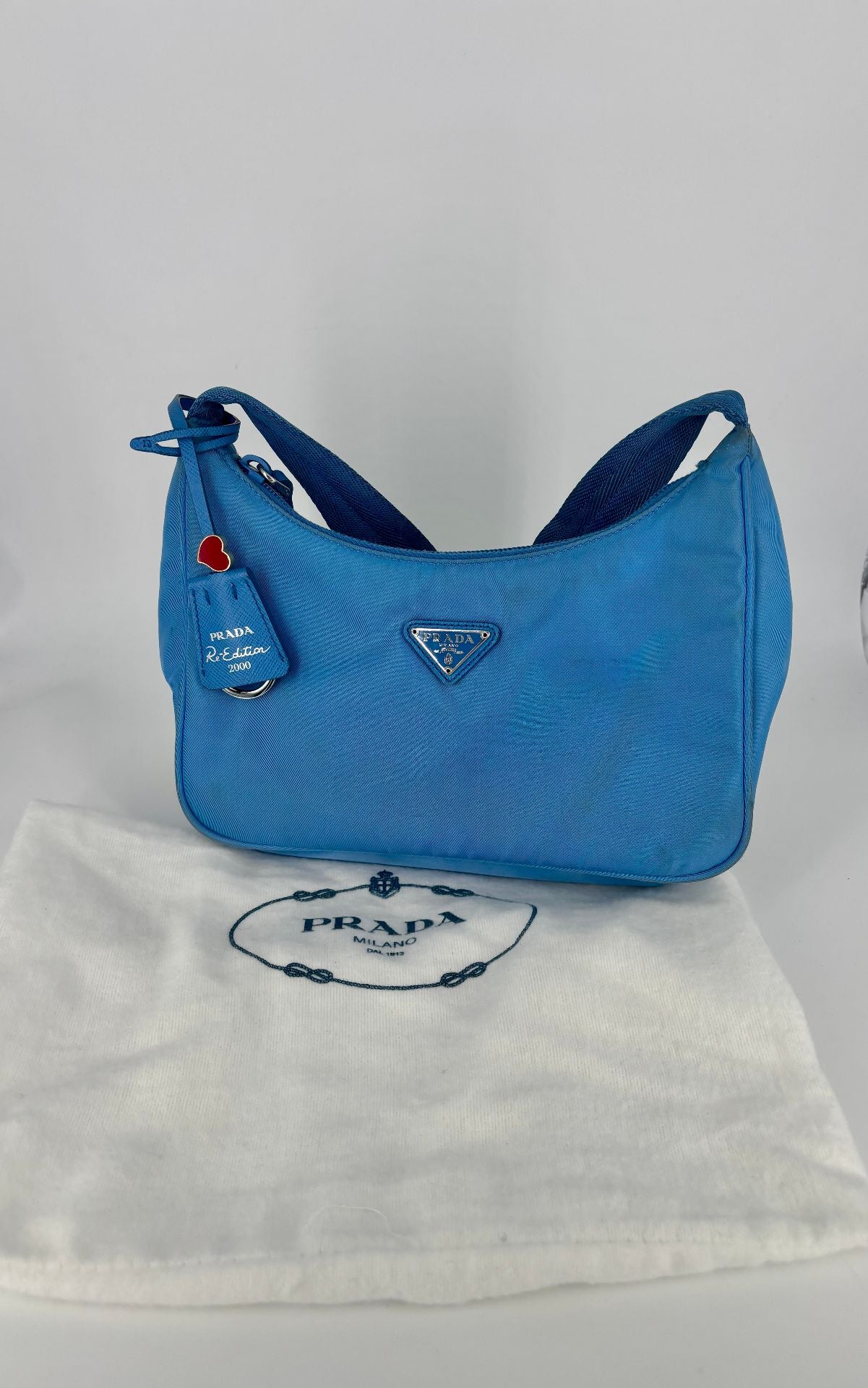 Sac Baguette Re-Edition 2000 Re-Nylon bleu clair – Prada