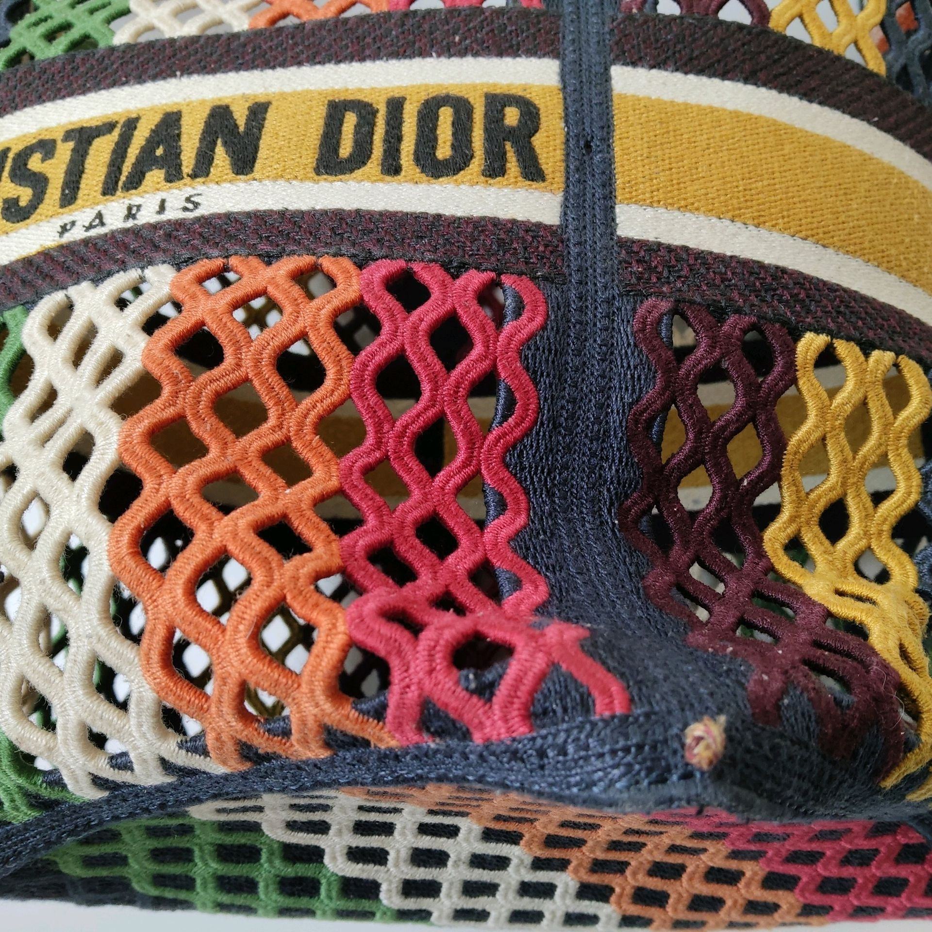 DIOR – Sac cabas crochet ajouré polychrome Christian Dior Paris-5